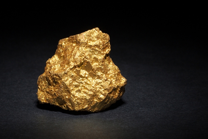 Gold als Anlageform gewinnt zunehmend an Bedeutung. Der Beitrag liefert Schülern einen Überblick und einen kritischen Blick darauf.