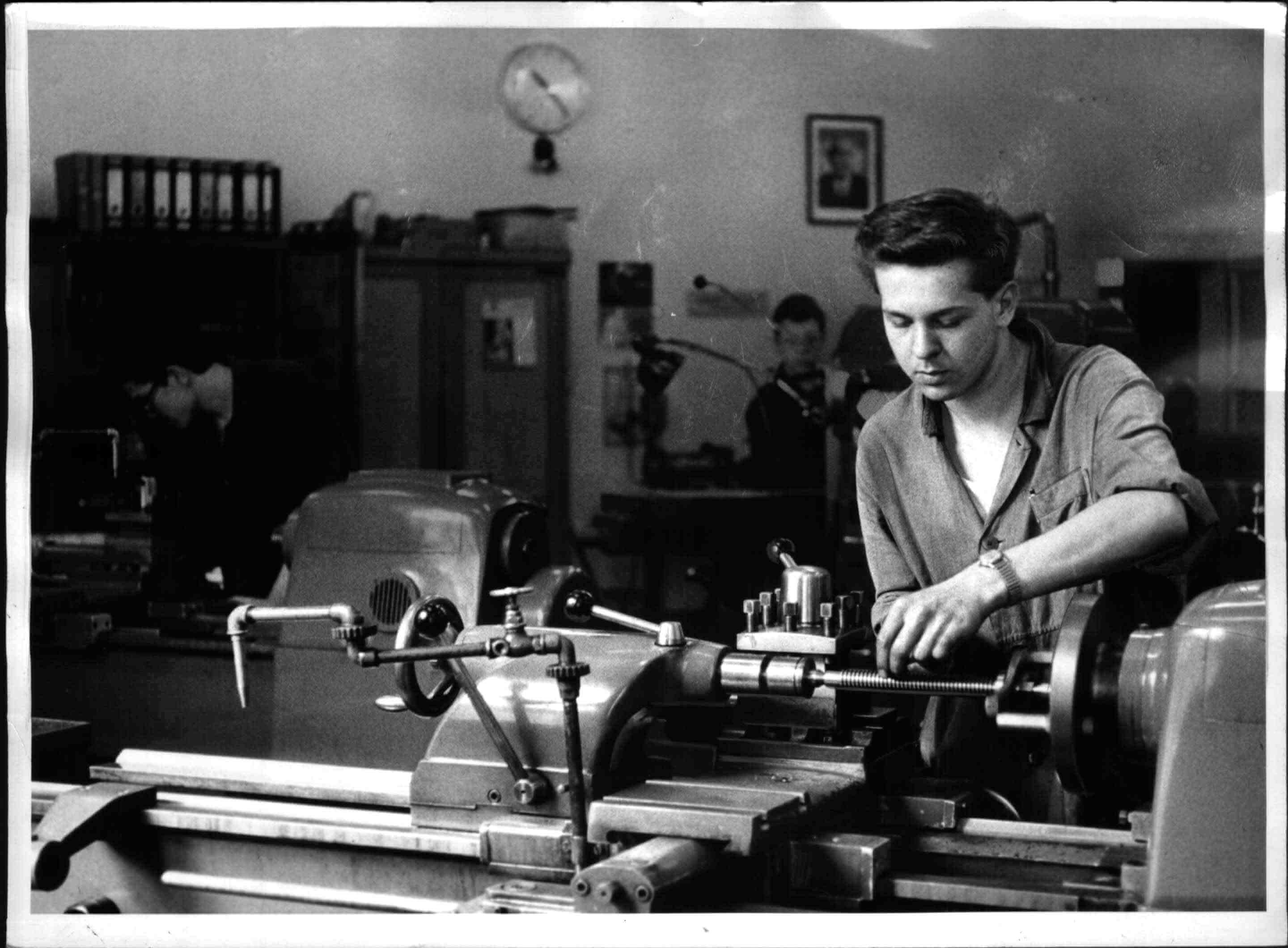 WissenPlus_wasjetzt_lehrlinge_VGA_E6_0876_0