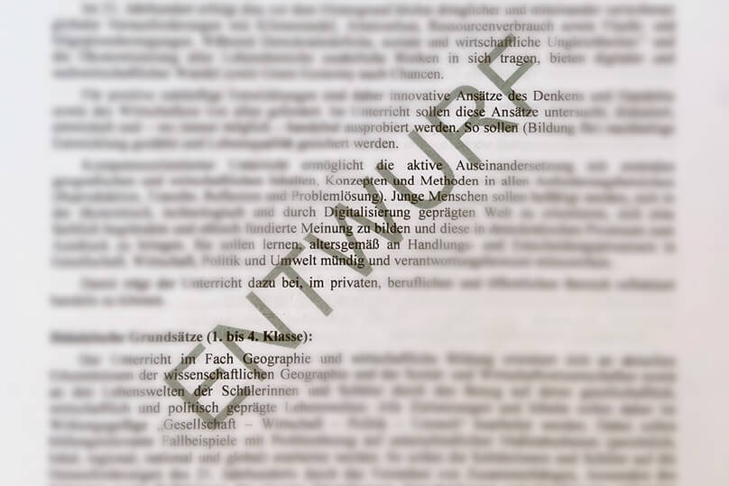 Hoelzel_journal_Lehrplan_Geografie_Entwurf